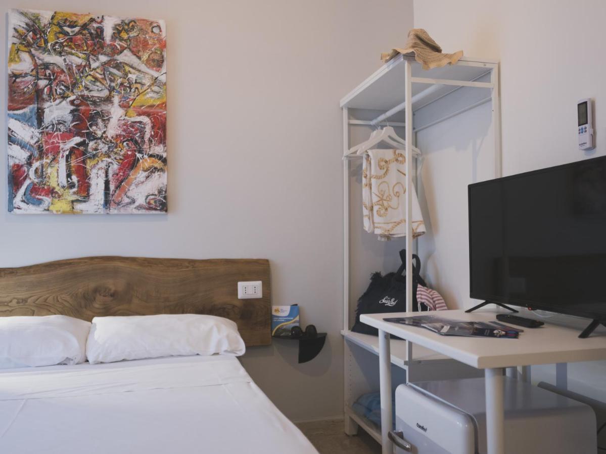 Minturnae Hotel 스카우리 외부 사진