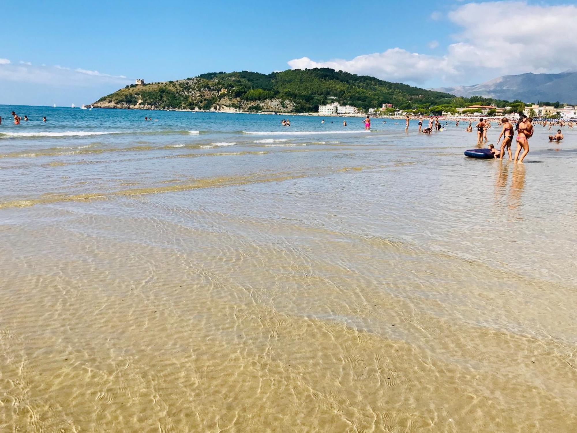 Minturnae Hotel 스카우리 외부 사진