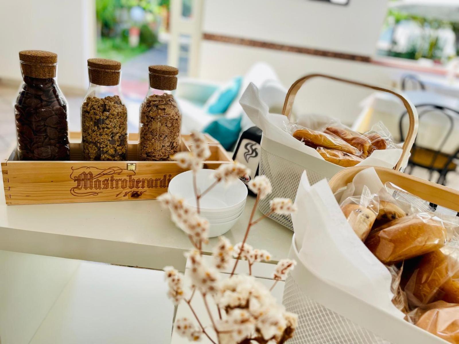 Minturnae Hotel 스카우리 외부 사진