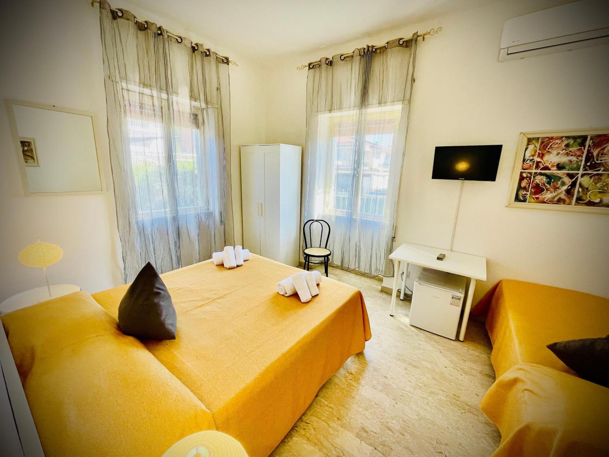 Minturnae Hotel 스카우리 외부 사진