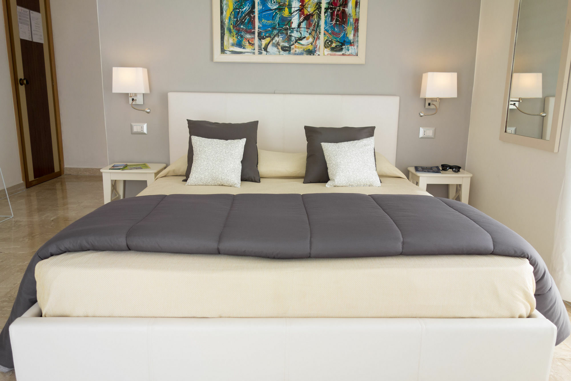 Minturnae Hotel 스카우리 외부 사진